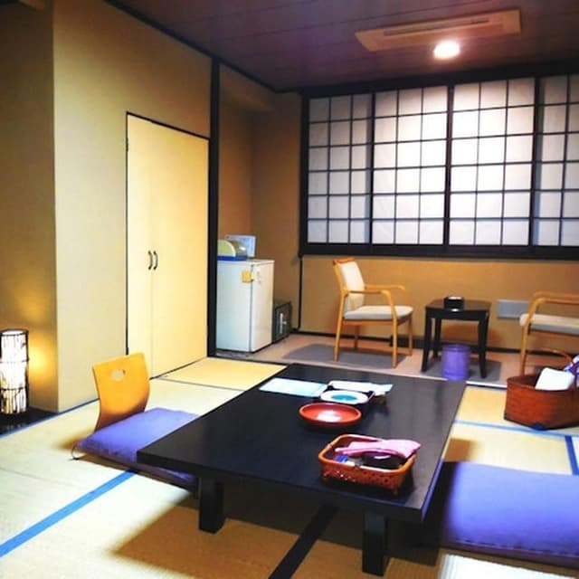Japanese-Style Room