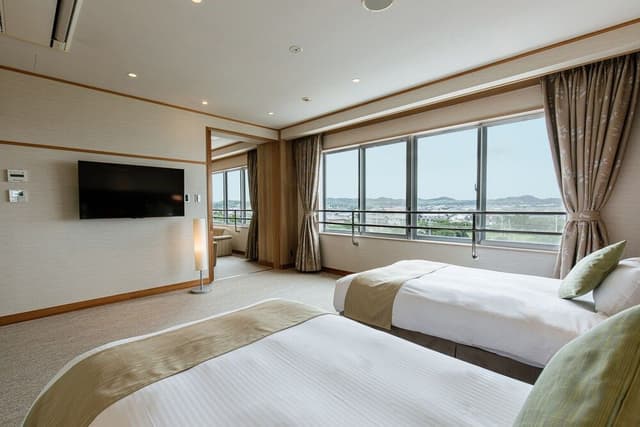 Japanese-Western Style Deluxe Room with View Bath, Non Smoking