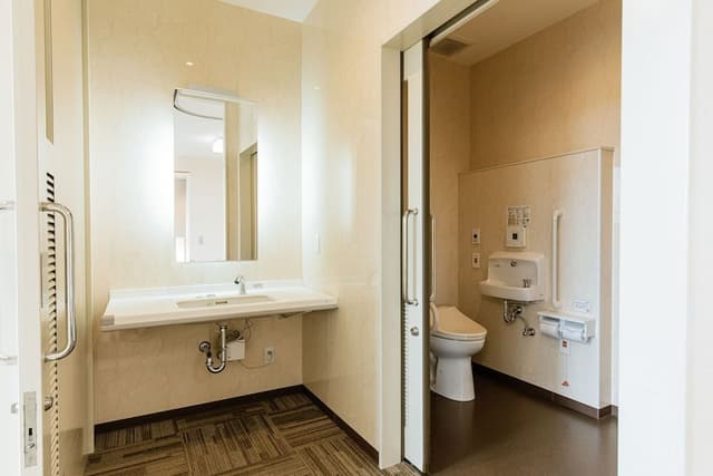 Accessible Twin room (With Bath) Non Smoking