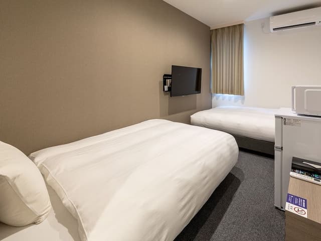 Standard Twin Room (check-in is not available after 11PM)