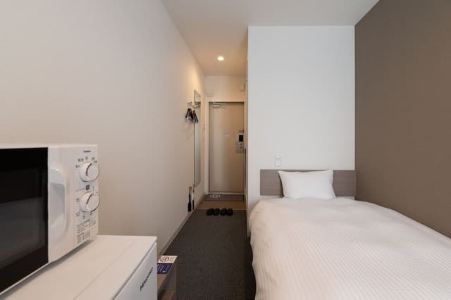 Standard Twin Room (check-in is not available after 11PM)
