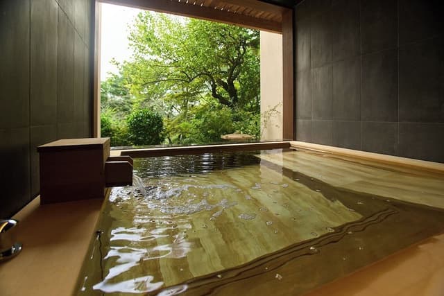 Japanese-Western style Two Bedroom with Private Bathroom Non Smoking