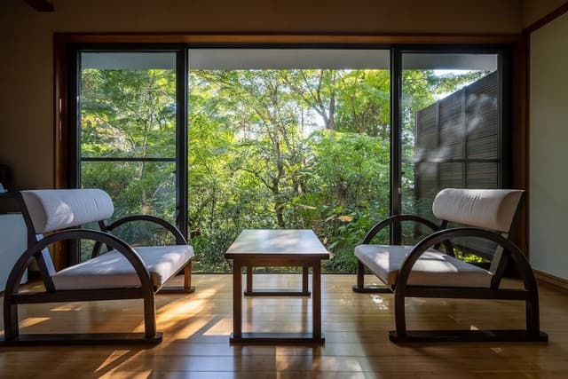 Room with Private External Bathroom ,Non Smoking