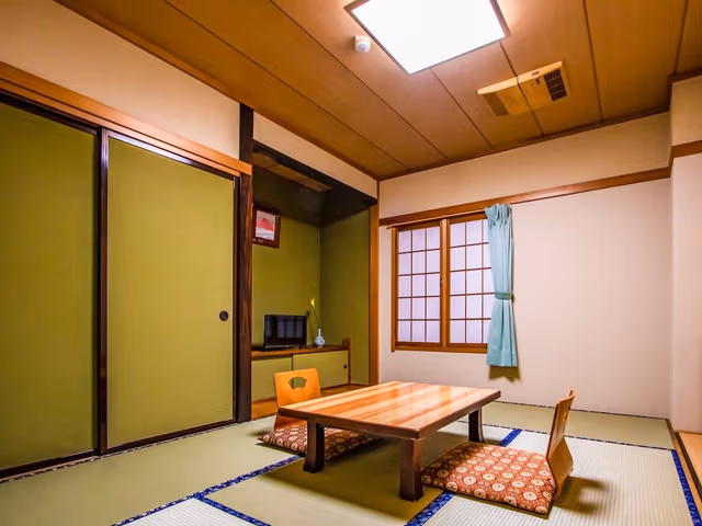 Japanese Room - Triple
