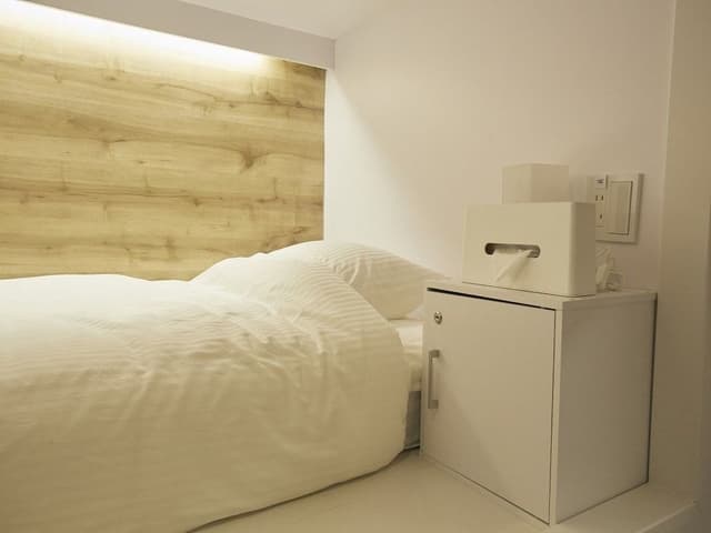 Standard Cabin, Shared Bathroom