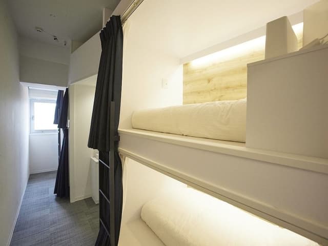 Standard Cabin, Shared Bathroom