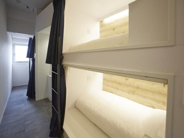 Standard Cabin, Shared Bathroom