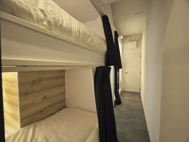 Standard Cabin, Shared Bathroom