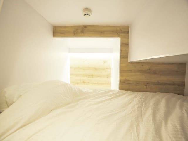 Standard Cabin, Shared Bathroom