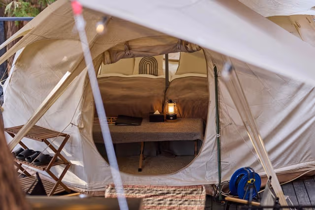 Premium Bell Tent1 3 Beds, Non smoking (Pet friendly)
