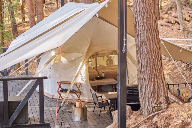 Premium Bell Tent1 3 Beds, Non smoking (Pet friendly)