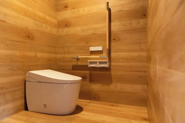 Suite, Multiple Beds, Private Bathroom, Garden View