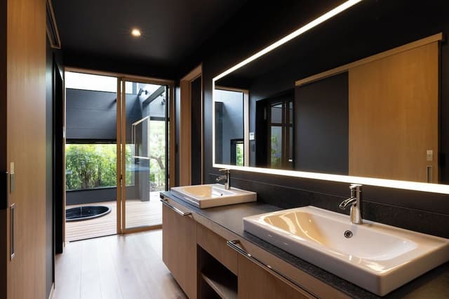Suite, Multiple Beds, Private Bathroom, Garden View