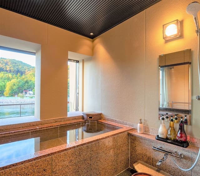 [RAN] Deluxe Twin, Uji River View with Half Open-Air Bath