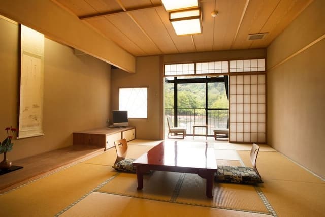 [12 Tatami Size] Uji River View Japanese Room