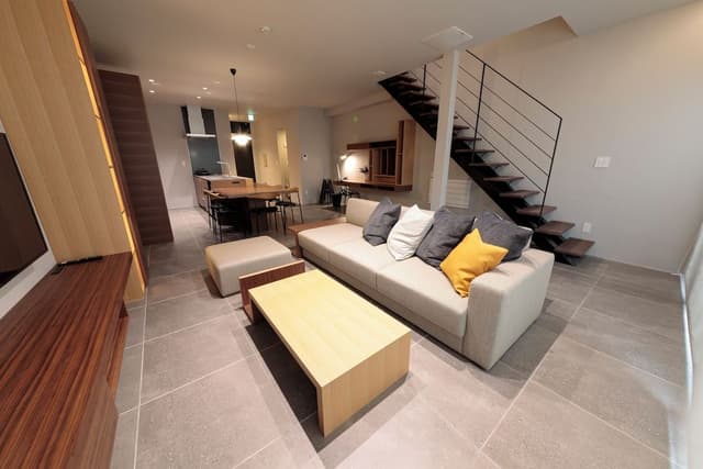 Premier Room R106 (2 Bedrooms) Non Smoking