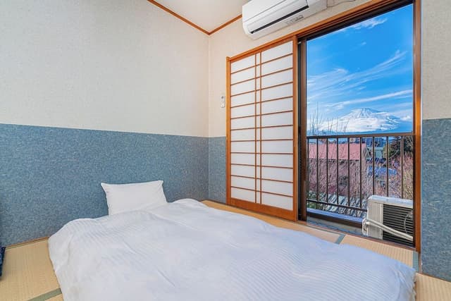 Economy Twin Room, Non Smoking, Mountain View