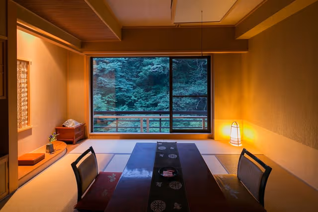 Classic Quadruple Room (Private hot spring)