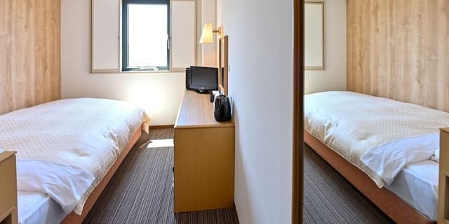 Single Room, Smoking