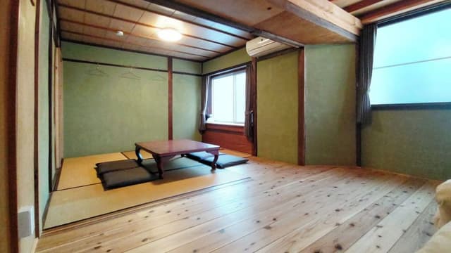 Japanese-style Quadruple Room, Non Smoking, Shared Bathroom