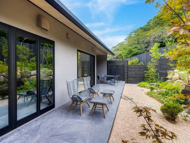 Luxury Suite, Private Bathroom, Garden View