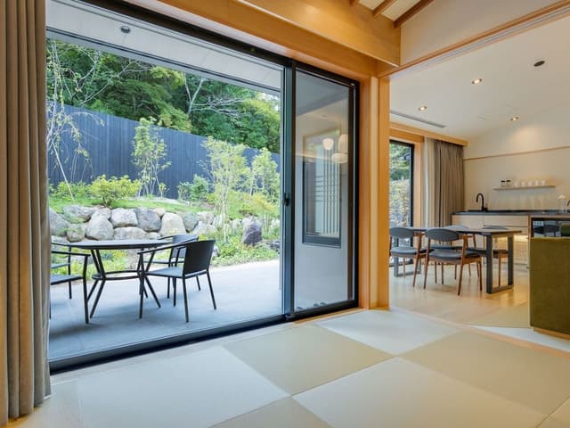 Luxury Suite, Private Bathroom, Garden View