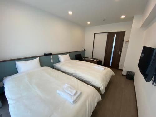 Twin Room - Non-Smoking
