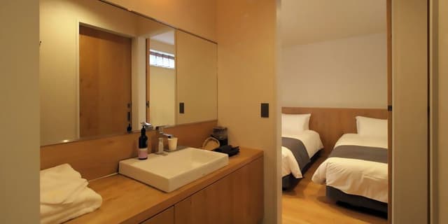 Basic Twin Room, Non Smoking