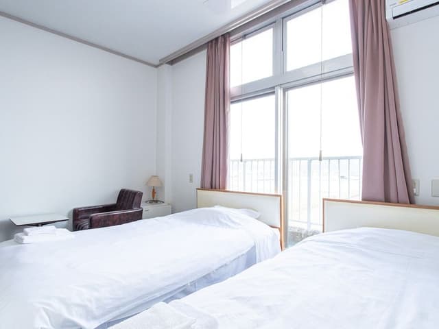 Twin Room, Non Smoking