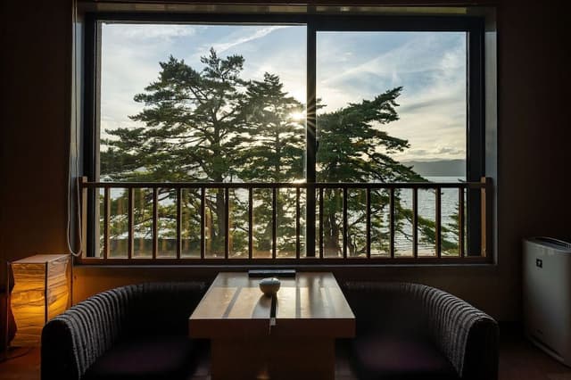 Lake Tazawa view Japanese/Western-style room with low bed twin,Non smorking