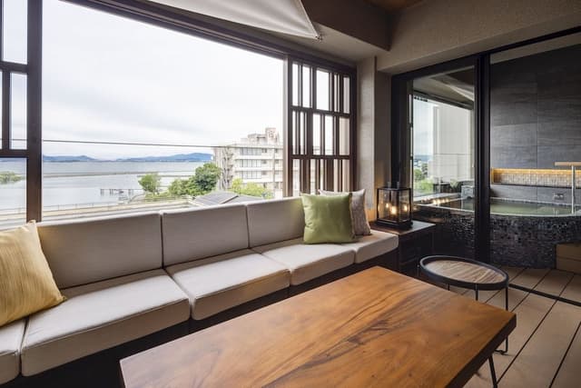 Koyu Elegant Suite with Semi-Open-Air Private Natural Hot Spring - Non-Smoking