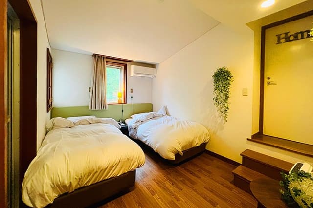 Economy Twin Room, 2 Twin Beds, Non Smoking, Hill View