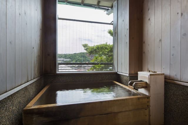 Main Building IORI - Triple Room with Partial Open-air Hot Spring Bath