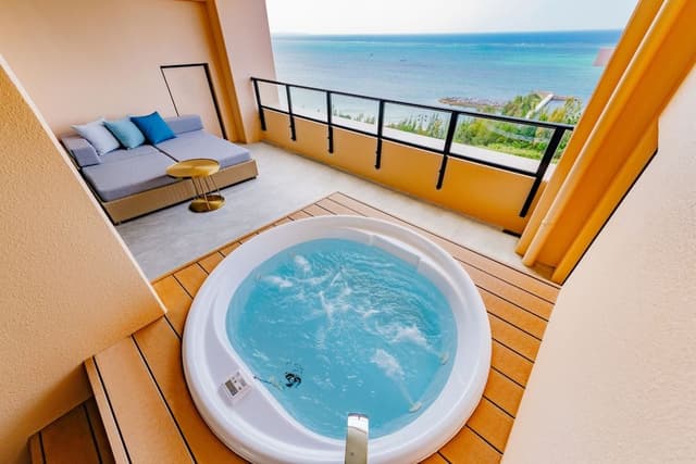 Corner Ocean Suite Non-Smoking