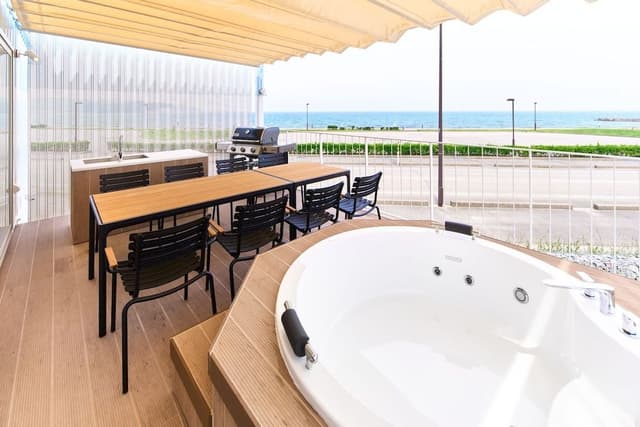 Suite, Ocean View