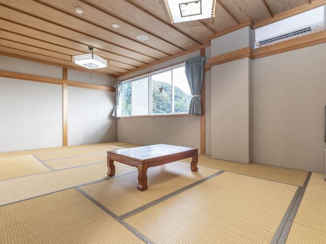 Traditional Room, Non Smoking