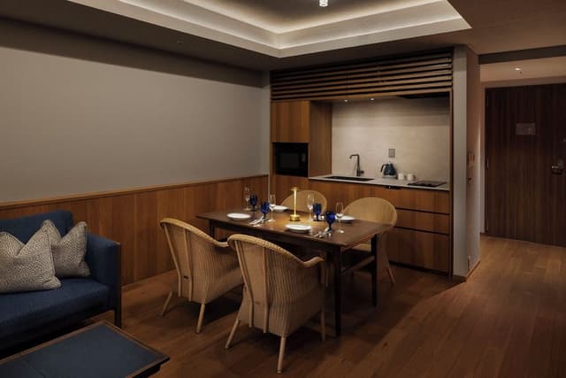 Terrace Suite (Bath with view, lounge access, free minibar)