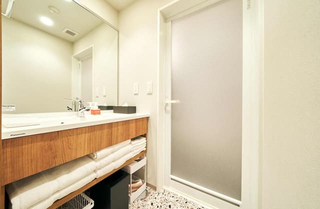 [Standard 5 Beds] Large Bathroom/35m2, Non Smoking