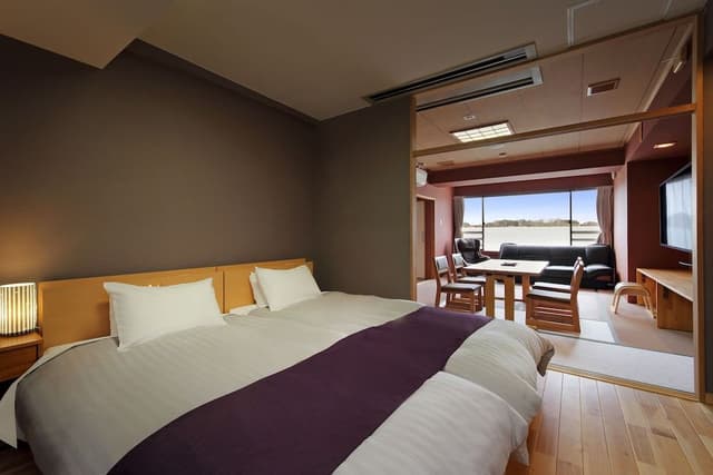 You: Royal Suite Room