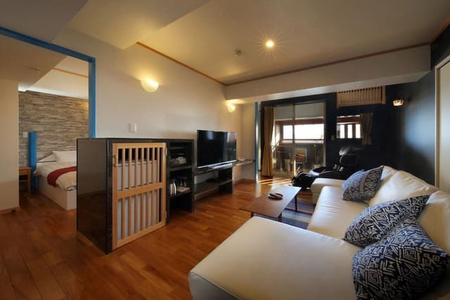 Run of House with open-air bath
