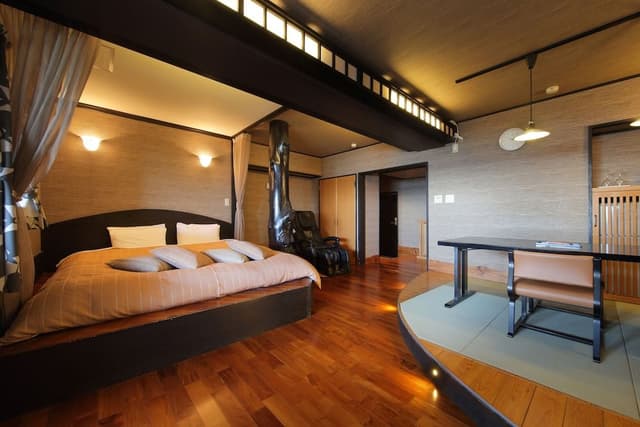 Run of House with open-air bath