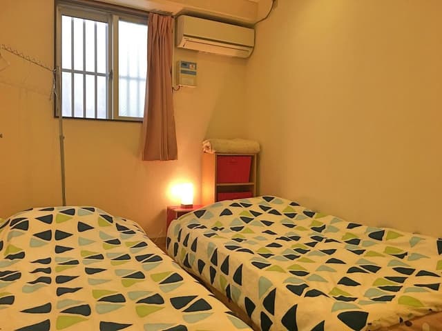 [Women Only] Standard Room, Non Smoking, Shared Bathroom (B)