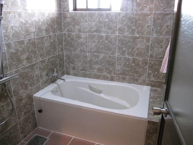 Deluxe Room, 2 Bedrooms, Non Smoking, Partial Ocean View (202)