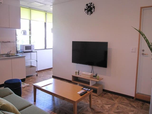 Standard Room (201)