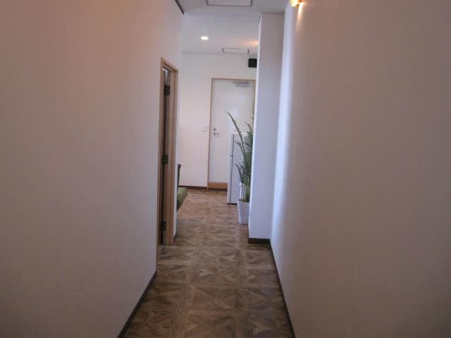 Standard Room (201)