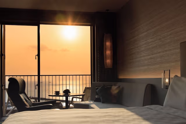Deluxe Twin Room, Non Smoking (With Club Pool & Lounge Access)