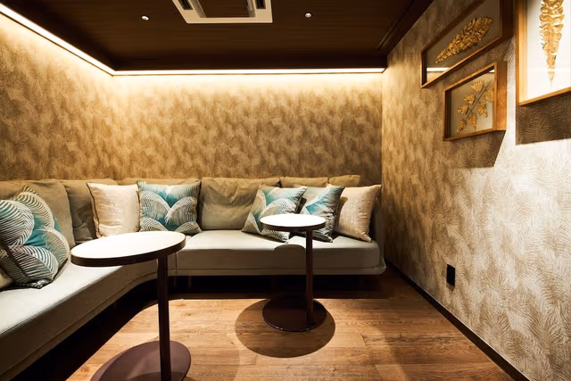 Deluxe Twin Room, Non Smoking (With Club Pool & Lounge Access)