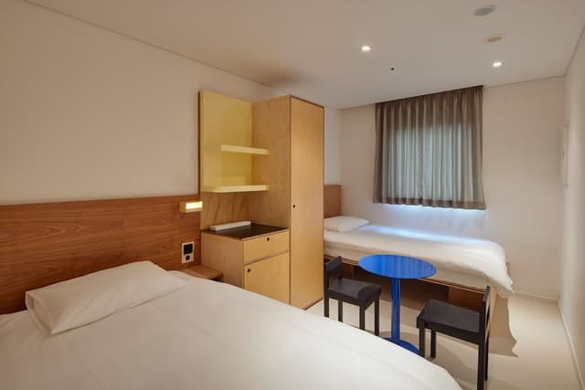 Standard Twin Room