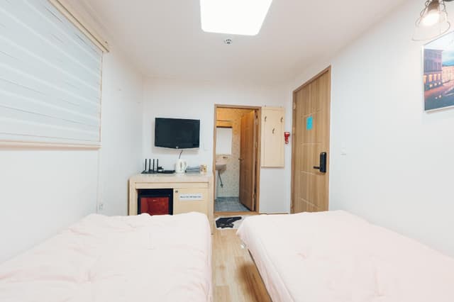 Guest Twin Room