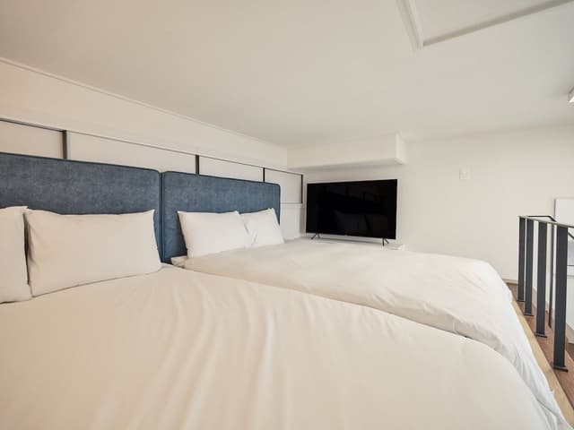 [Morning & Noon Delight for 2, Walking Special] Contemporary Deluxe
